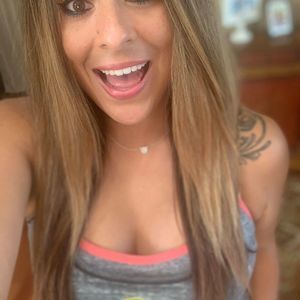 Meet your Posher, Janica